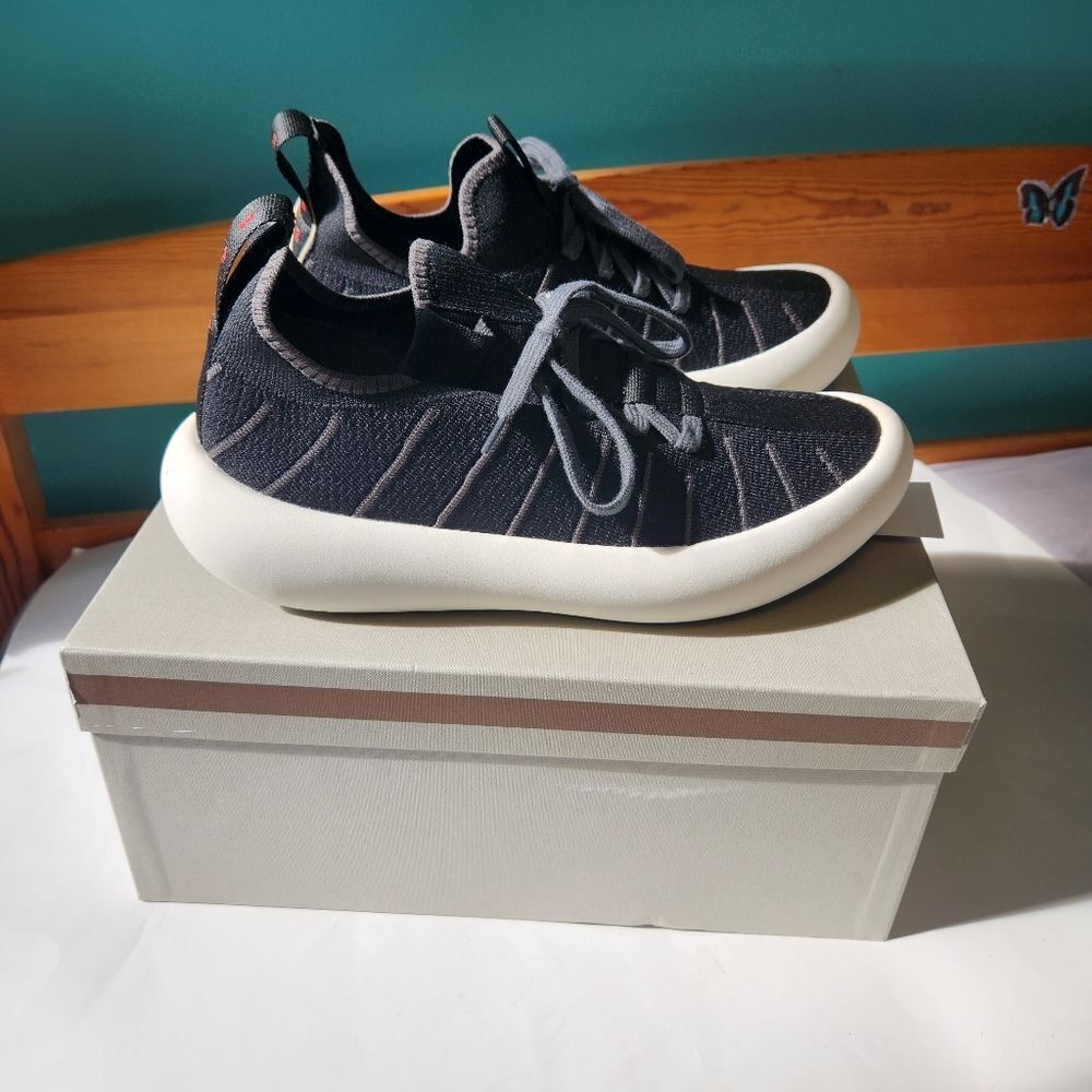 MARNI BLACK Banana lace up sneakers size 9(42) BNWB